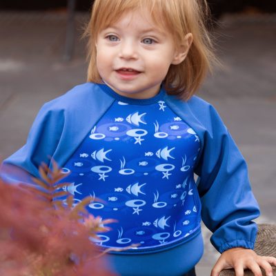 Bibetta neoprenový bryndák s rukávky - modré rybky (DOPRODEJ)